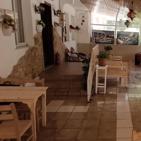 Couette-café Adil 4*