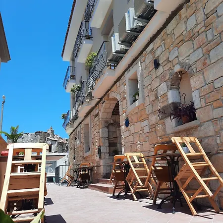 爱迪尔畔斯永旅馆 住宿加早餐酒店 Çeşme