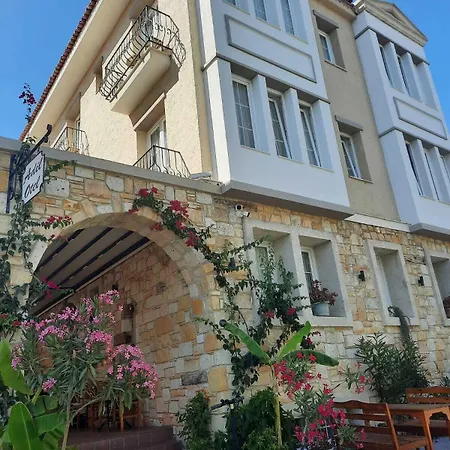 住宿加早餐酒店 爱迪尔畔斯永旅馆 Çeşme