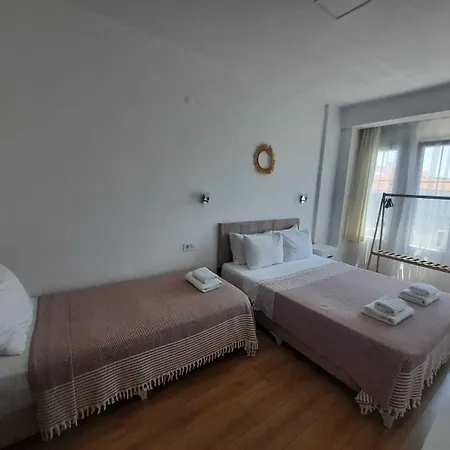 爱迪尔畔斯永旅馆 Çeşme