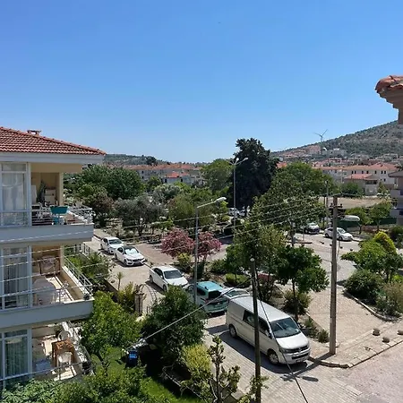 Oda ve Kahvaltı Adil 4*