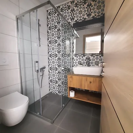 Bed & Breakfast Adil 4*
